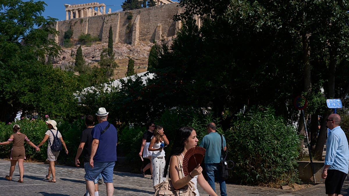 Greece's 2026 tourist boom masks falling per-visitor spending