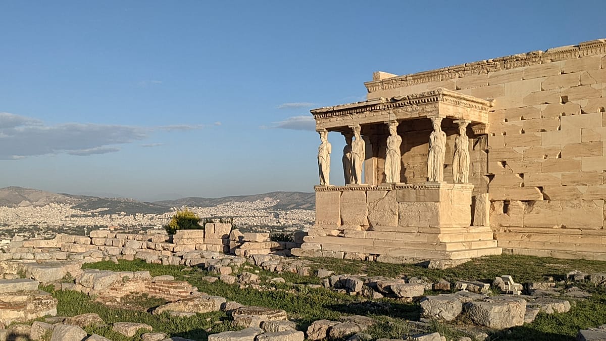 Greece, Spain, Italy Lead Summer 2026 Travel Surge as Southern Europe Gains