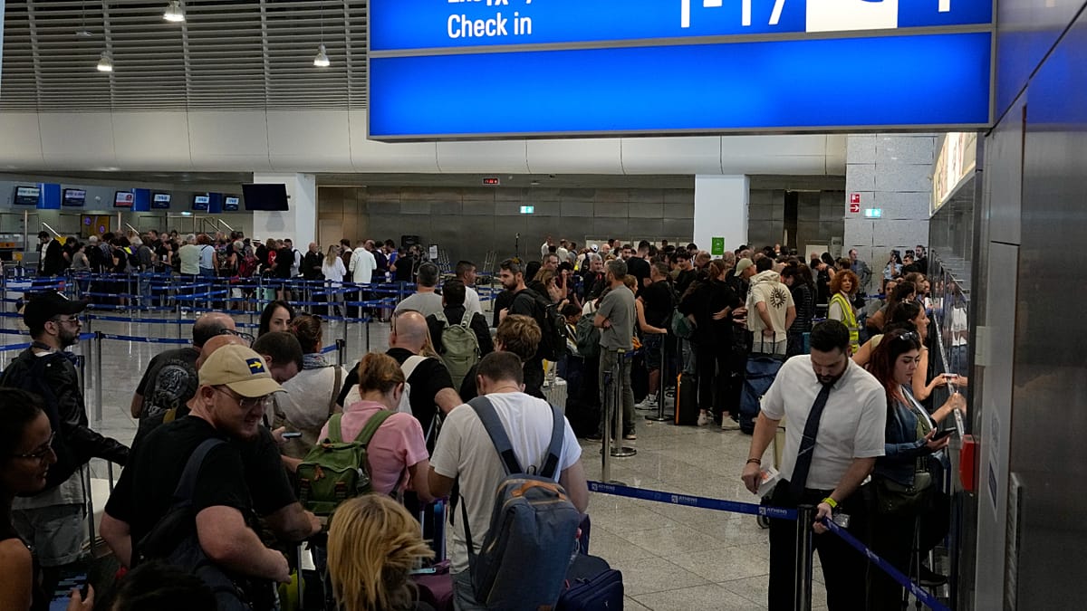 Greek Airspace Sets New Daily Flight Record with Over 5,000 Movements