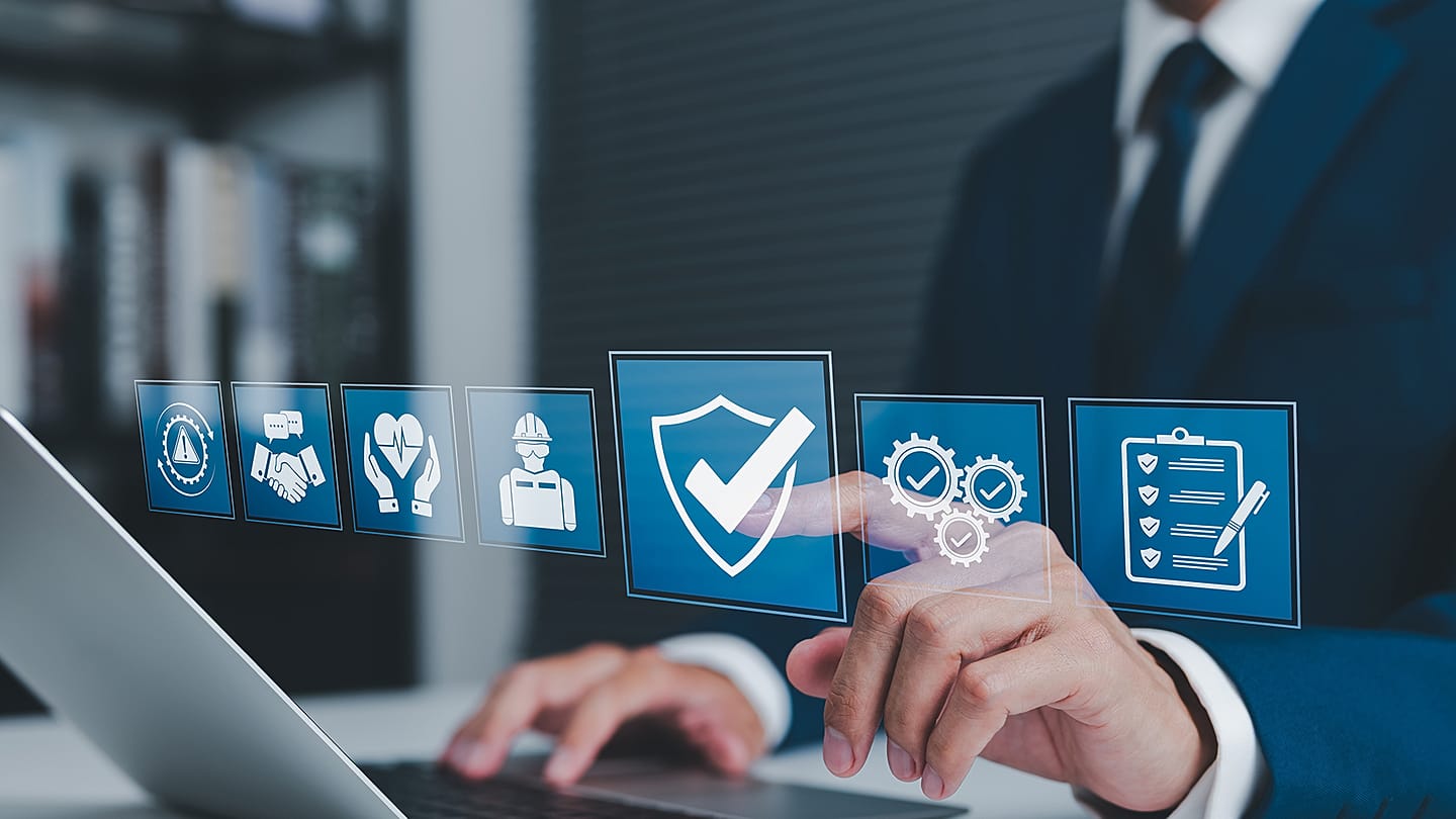 Gulf Banks Embrace AI but Face Data Control Challenges