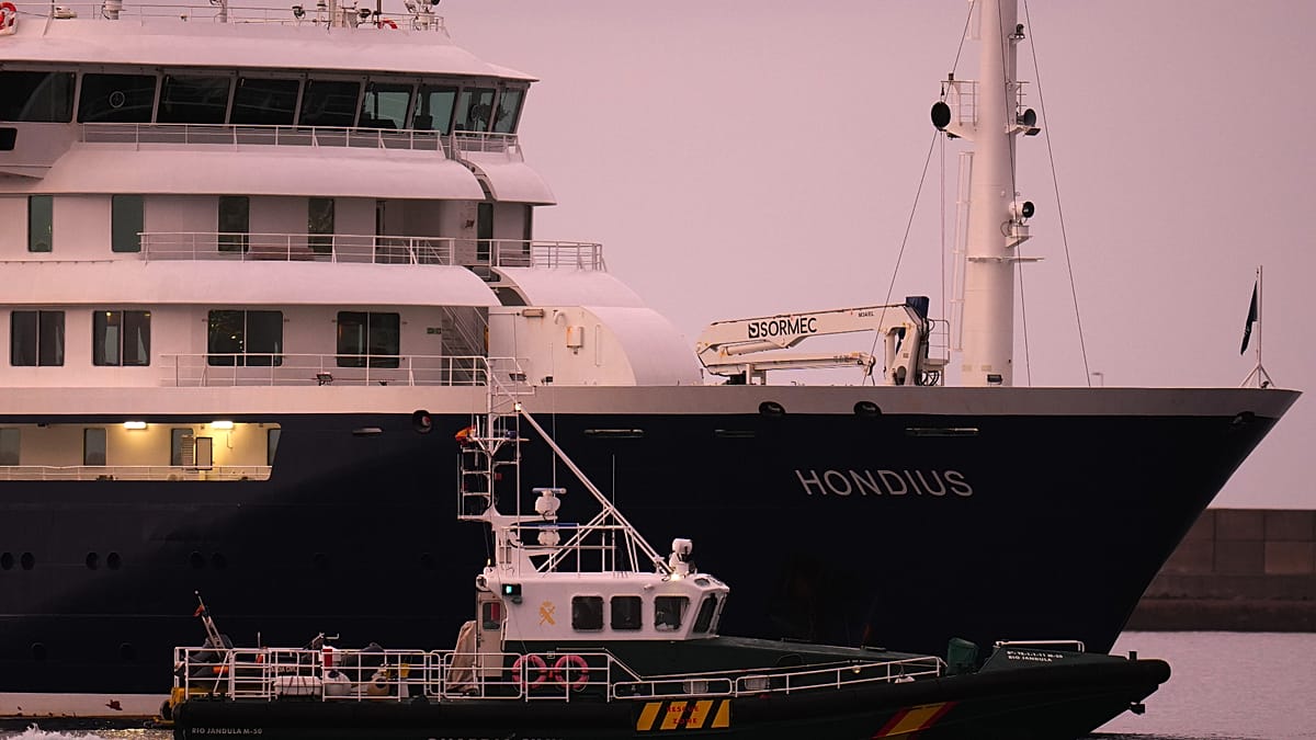Hantavirus Outbreak on Cruise Ship Reaches Canary Islands as Evacuation Begins