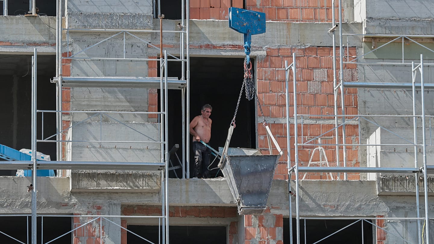 Heat Stress Threatens 130 Million Workers Across Europe, ETUI Warns