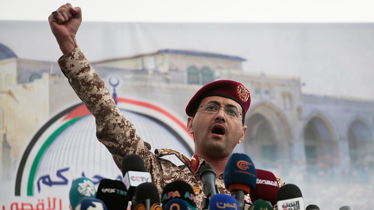 Houthi Threat to Close Bab el-Mandeb Strait Risks Global Shipping and European Trade