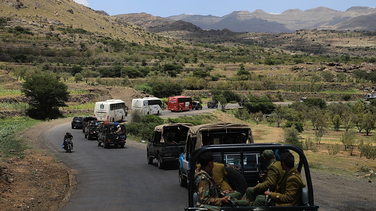 Houthis seize Hanish islands, tightening grip on Bab el-Mandeb shipping lane