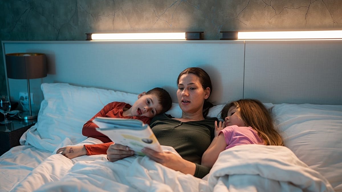 How lifelong reading habits shield the aging brain from dementia