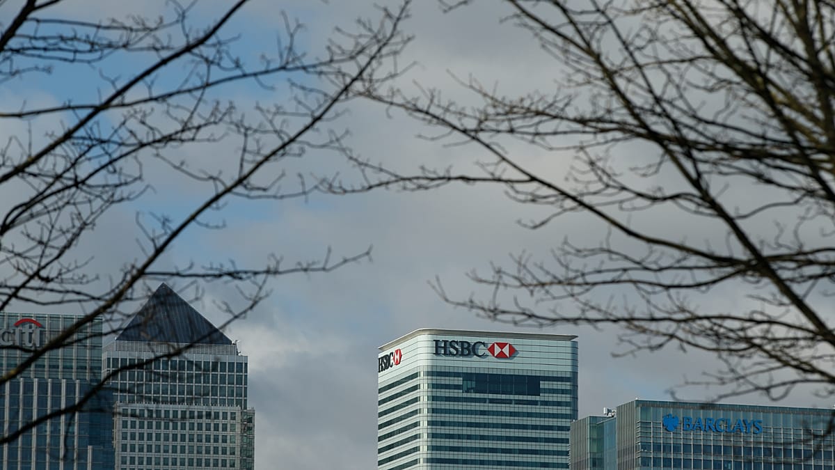 HSBC posts strong first-half profit, unveils $1bn buyback
