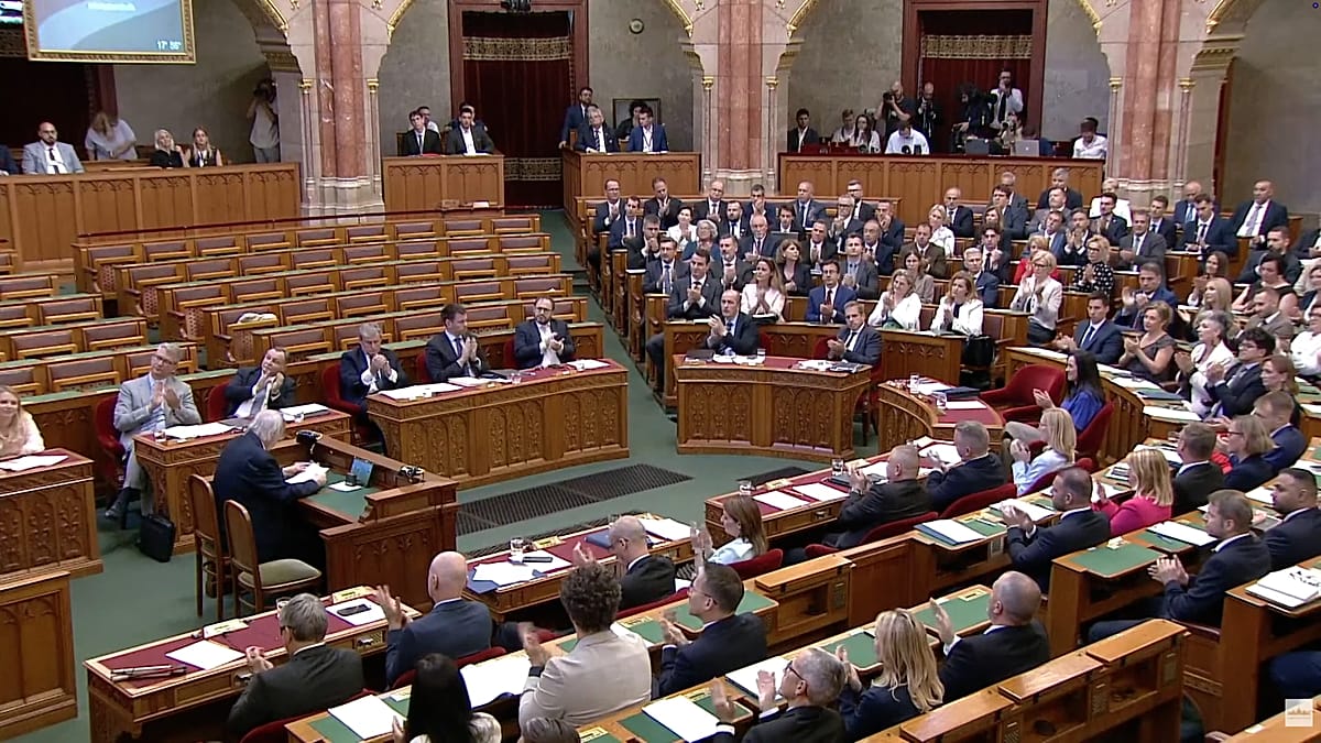 Hungarian Parliament Ousts President Sulyok After Constitutional Amendment