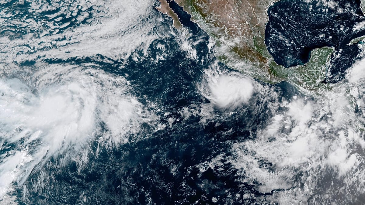 Hurricane Polo slams Baja California, leaving floods and power outages