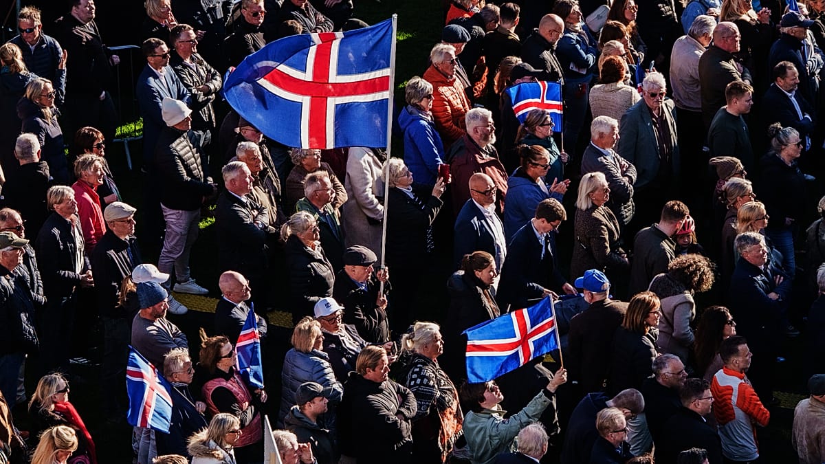 Iceland votes on whether to restart EU membership talks