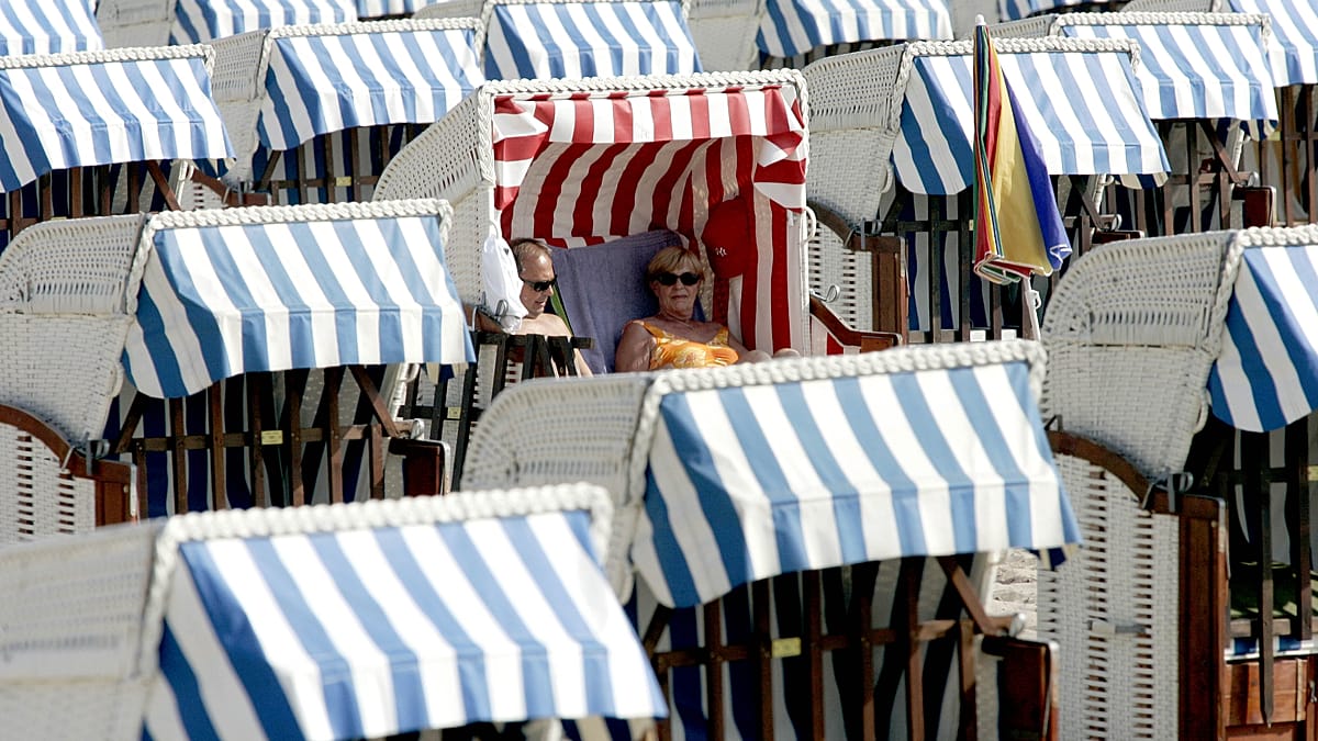 Iran Conflict Drives German Holidaymakers to North Sea and Baltic Coasts
