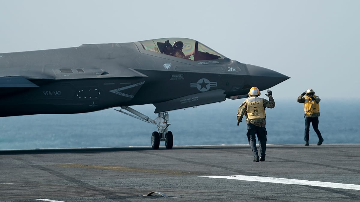 Iran Threatens to Halt Talks as US Air Activity Intensifies Over Strait of Hormuz