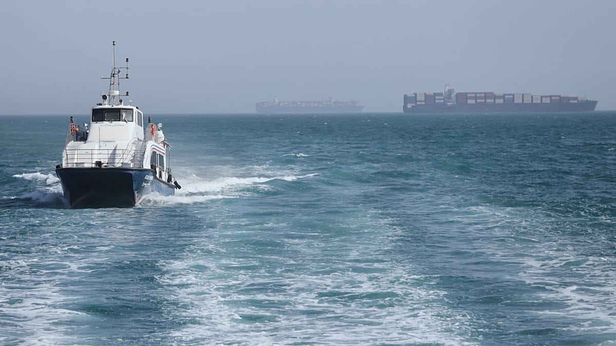 Iran Warns European Nations Against Sending Warships to Strait of Hormuz Amid Stalled Nuclear Talks