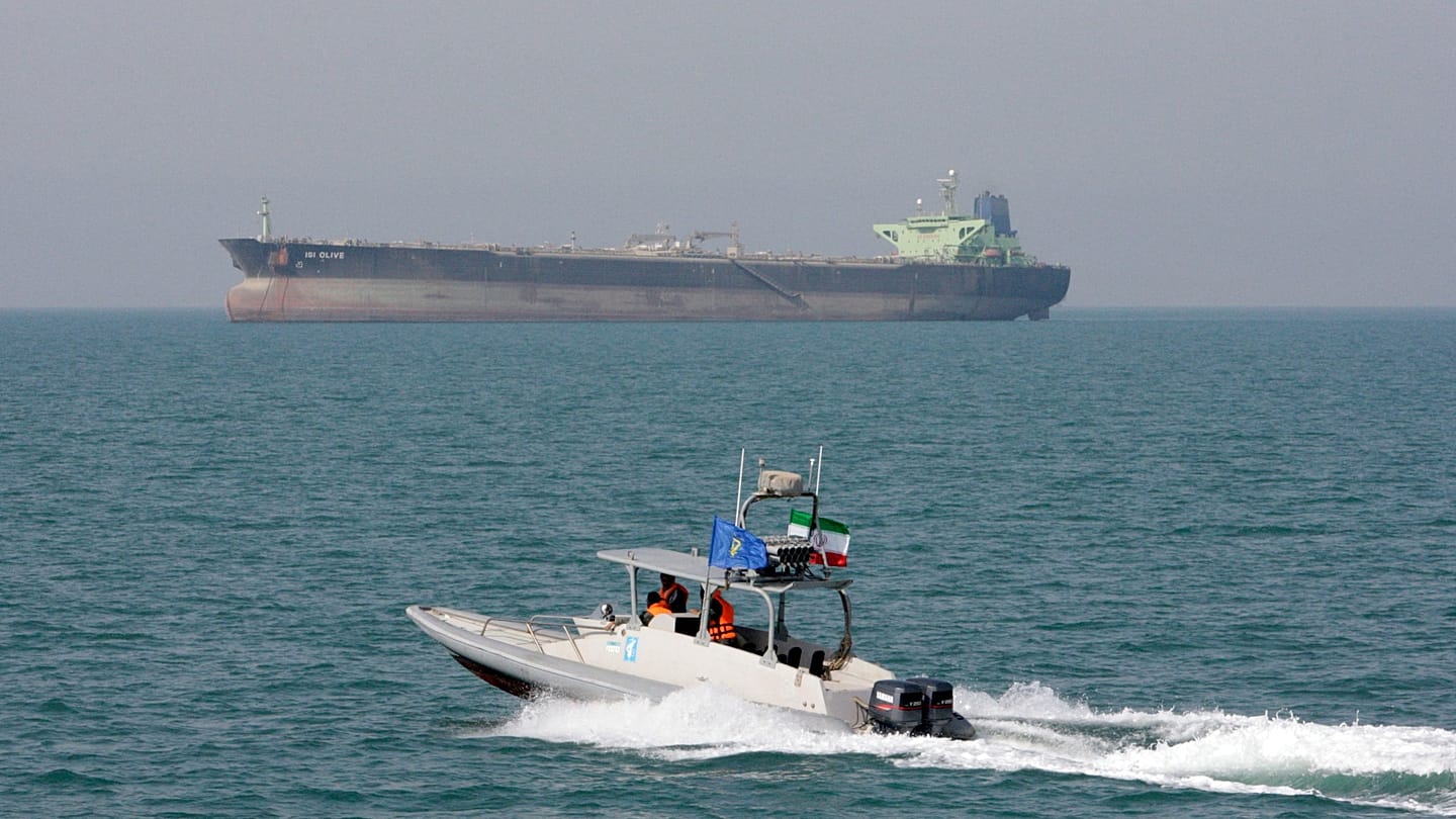 IRGC Rejects Oman's Hormuz Corridor as Rubio Warns Against Toll Schemes