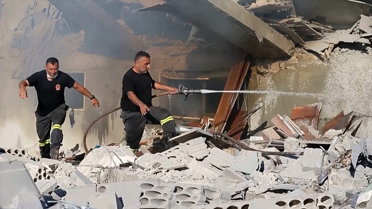 Israeli Airstrike in Southern Lebanon Kills Four, Wounds 33 Despite Ceasefire