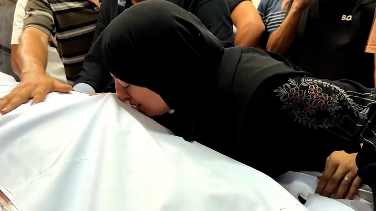 Israeli airstrikes in Gaza City kill at least five, medics report