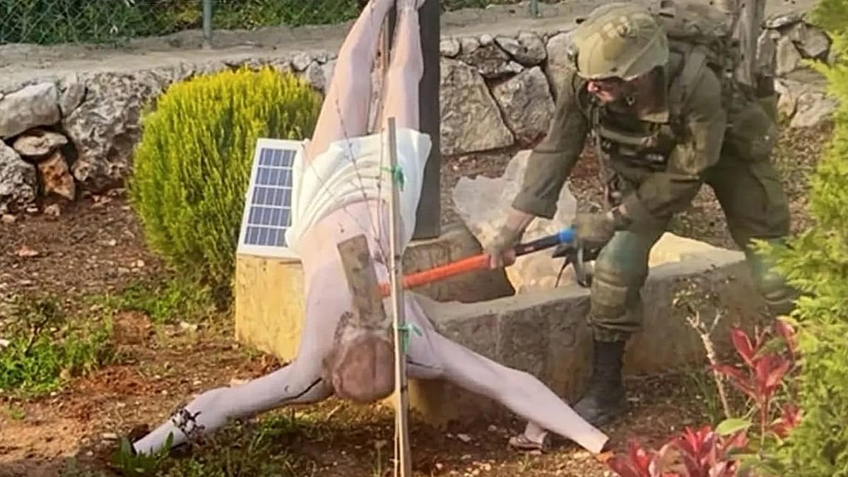 Israeli Military Detains Two Soldiers for Vandalizing Jesus Statue in Lebanese Village