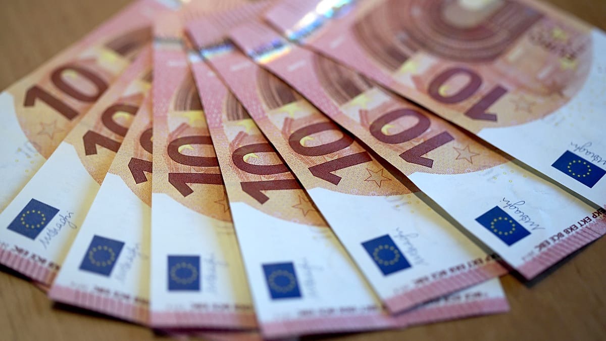 Italy proposes fee-free digital euro payments under €10