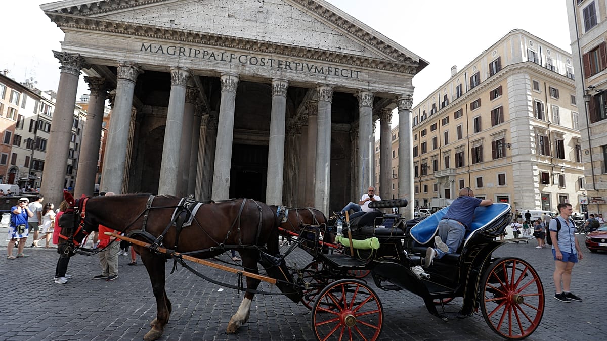 Italy's parliament moves to ban horse-drawn carriages in Rome and other historic cities