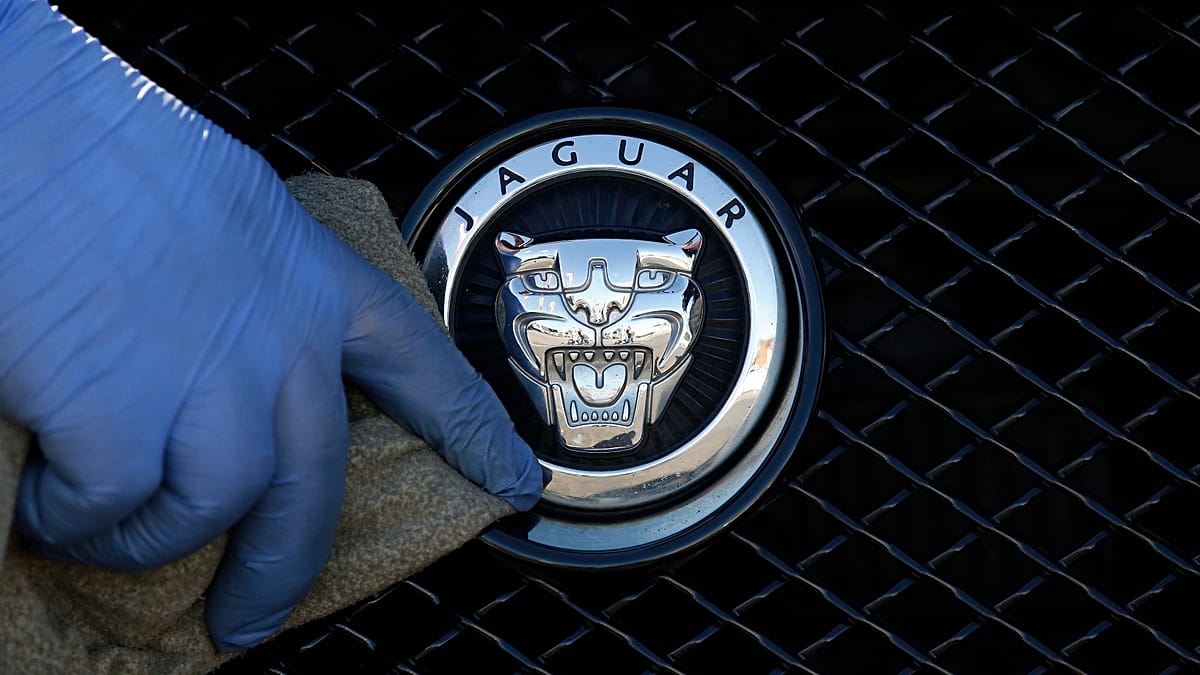 Jaguar Land Rover to shed 4,000 jobs as it seeks £1.7bn savings