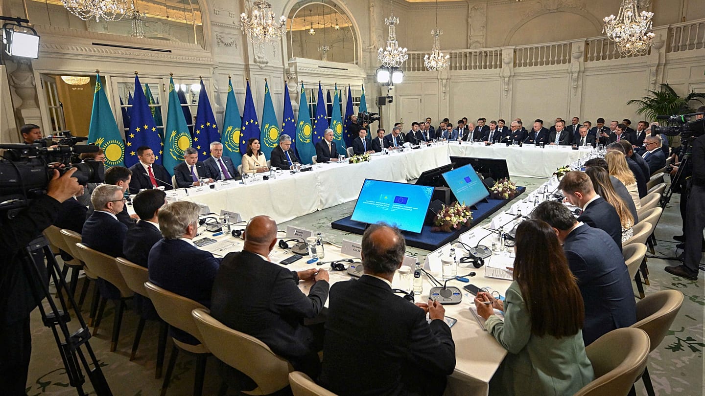 Kazakhstan and EU Sign €10 Billion in Deals During Tokayev's Brussels Visit