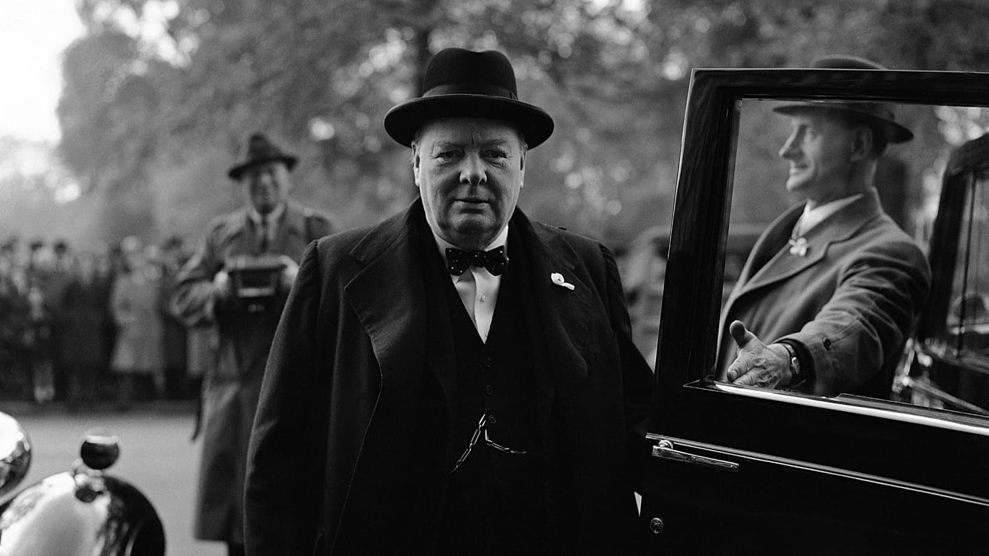 London's National Portrait Gallery Removes Artwork Amid Churchill Legacy Dispute