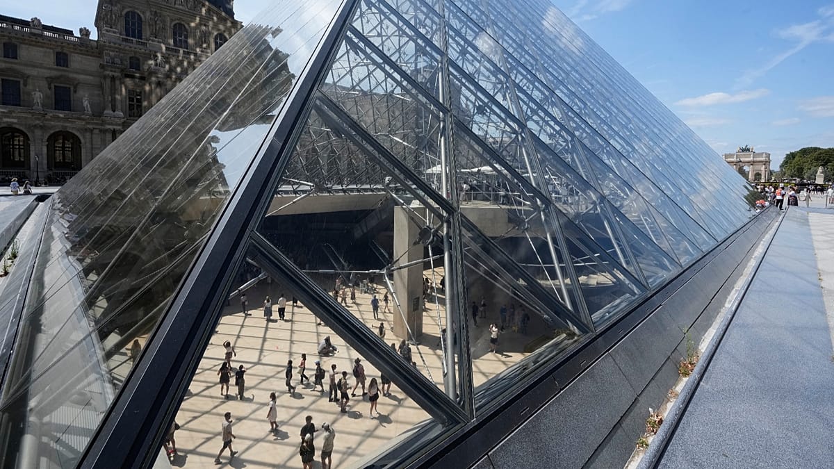Louvre shut as student-led protests spread across France