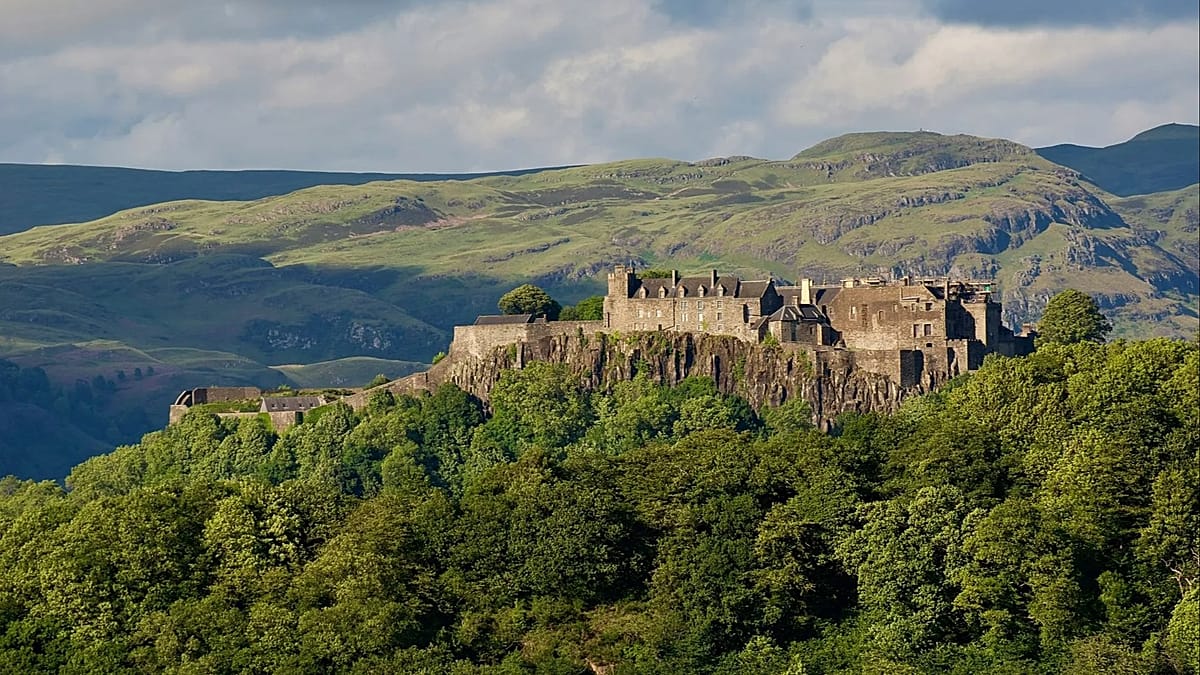Lumo Launches Budget Rail Service from London to Stirling, Fares from £29.90