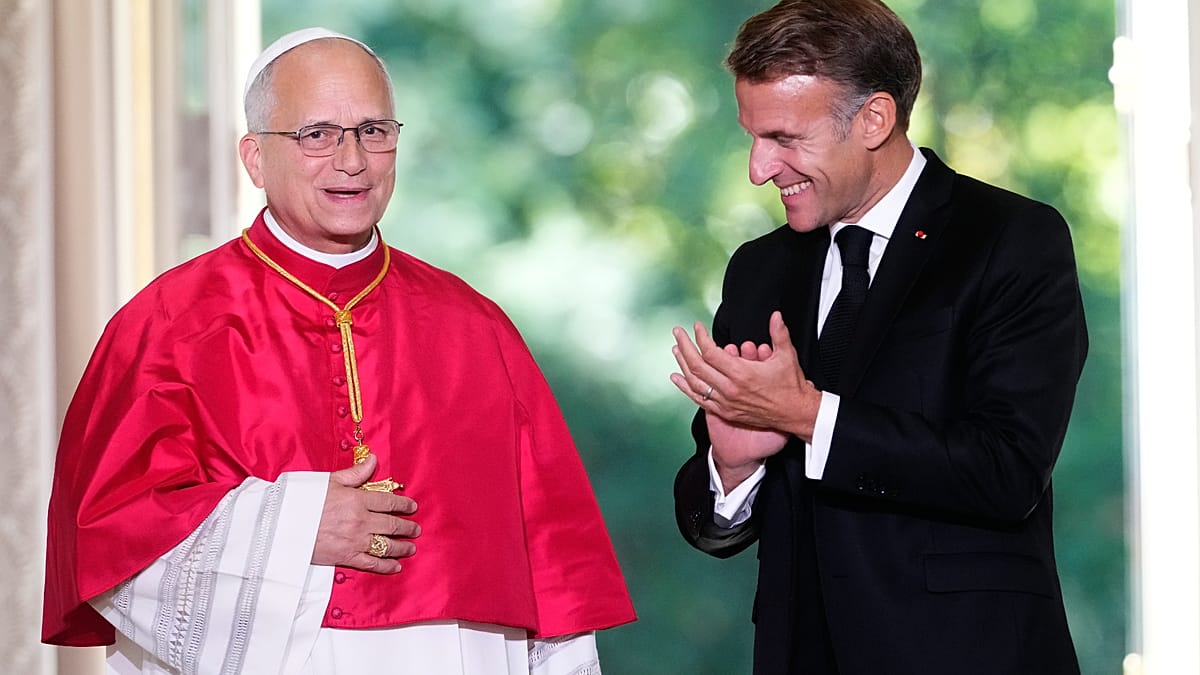Macron and Pope Leo XIV clash over secularism, AI, and bioethics at Élysée