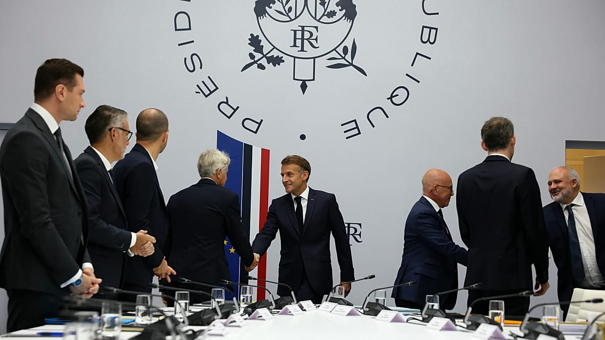 Macron calls for G7 energy summit to counter Russian hybrid threats