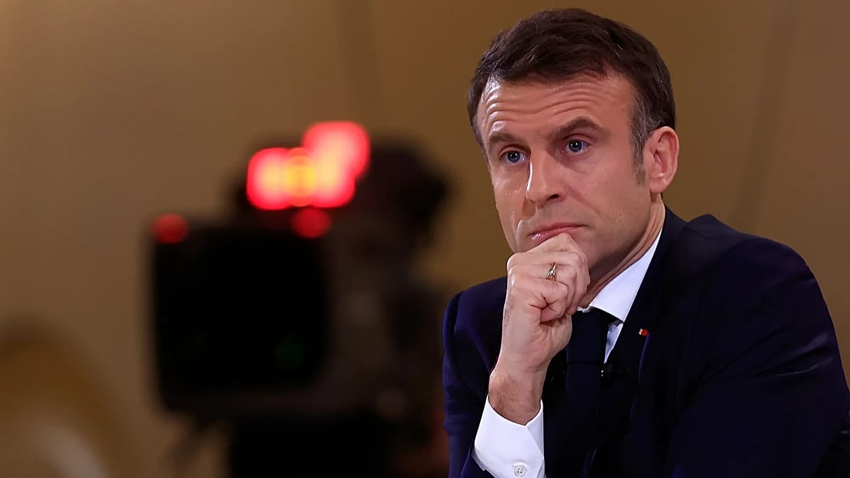 Macron's approval sinks to 15%, lowest since 2017, as far-right leaders also slip
