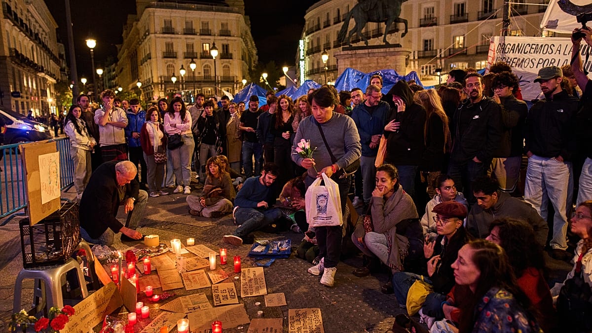 Madrid mourns evicted pensioner as housing protests intensify