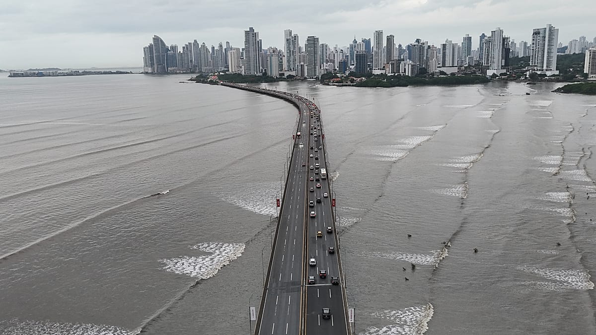 Magnitude 7.6 quake off Panama triggers tsunami alert and evacuations