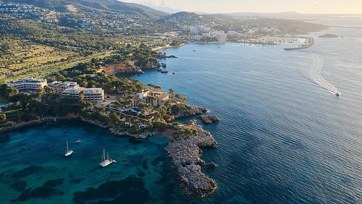 Mandarin Oriental Opens in Mallorca with Exclusive Solar Eclipse Packages