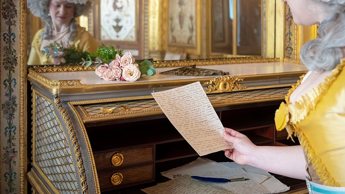 Marie Antoinette Still Receives Letters at Fontainebleau, 240 Years After Her Death