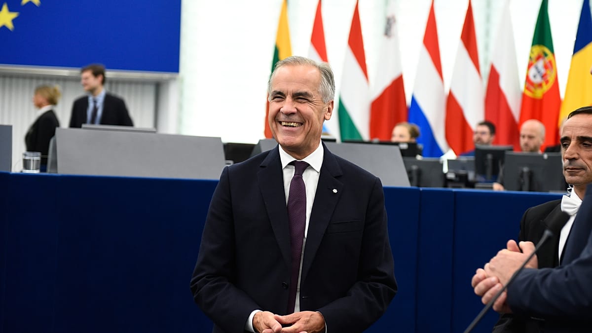 Mark Carney receives standing ovation in European Parliament