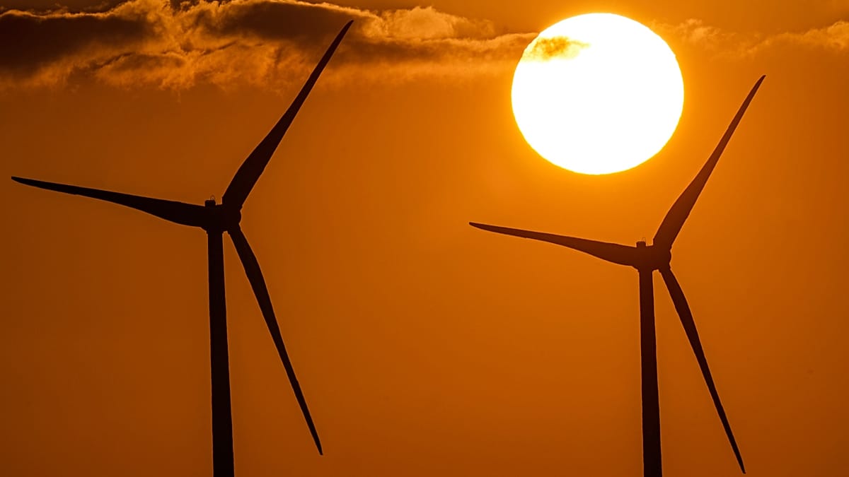 May Heatwave Across Europe Prompts UN Call to Accelerate Clean Energy Transition