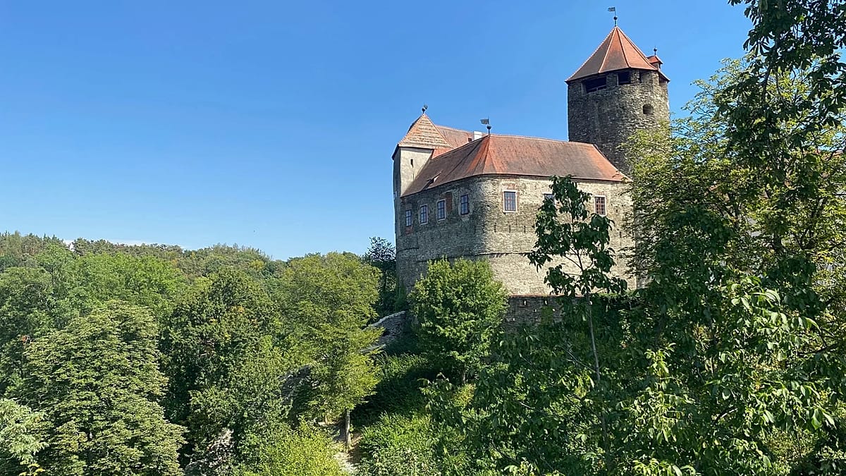Medieval trails in the Eastern Alps: hiking through history
