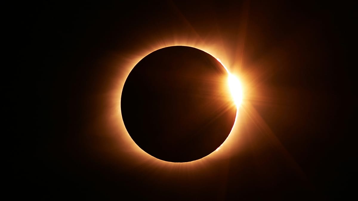 Meliá Offers €200,000 Eclipse Package to Balearic Islands for 2026 Total Solar Eclipse