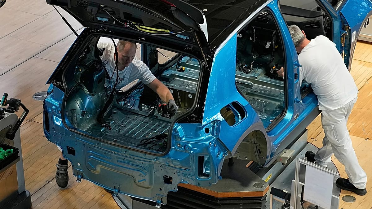 MEPs push stricter EU investment rules as China trade tensions rise