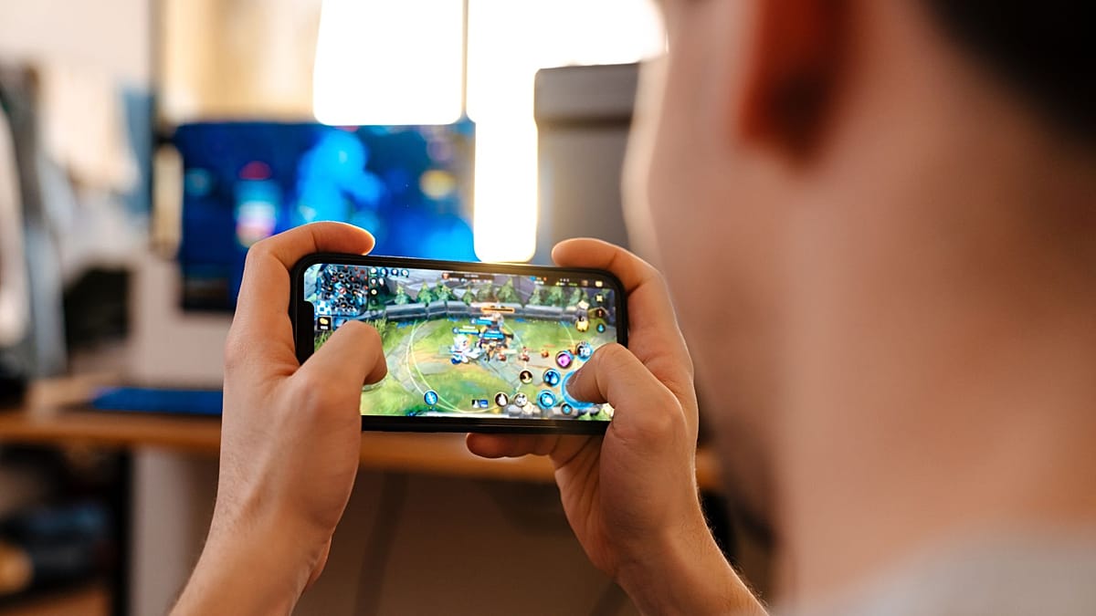 Mobile gaming addiction linked to higher neck and elbow pain in students