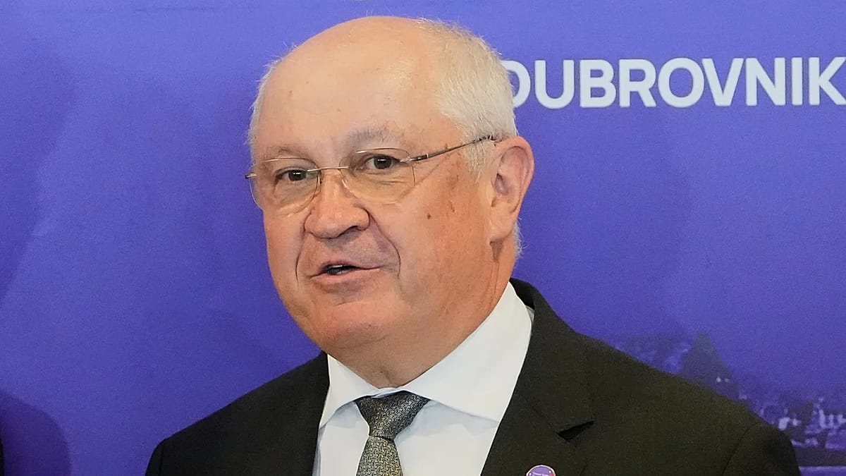 Moldovan Prime Minister Alexandru Munteanu Resigns After Eight Months