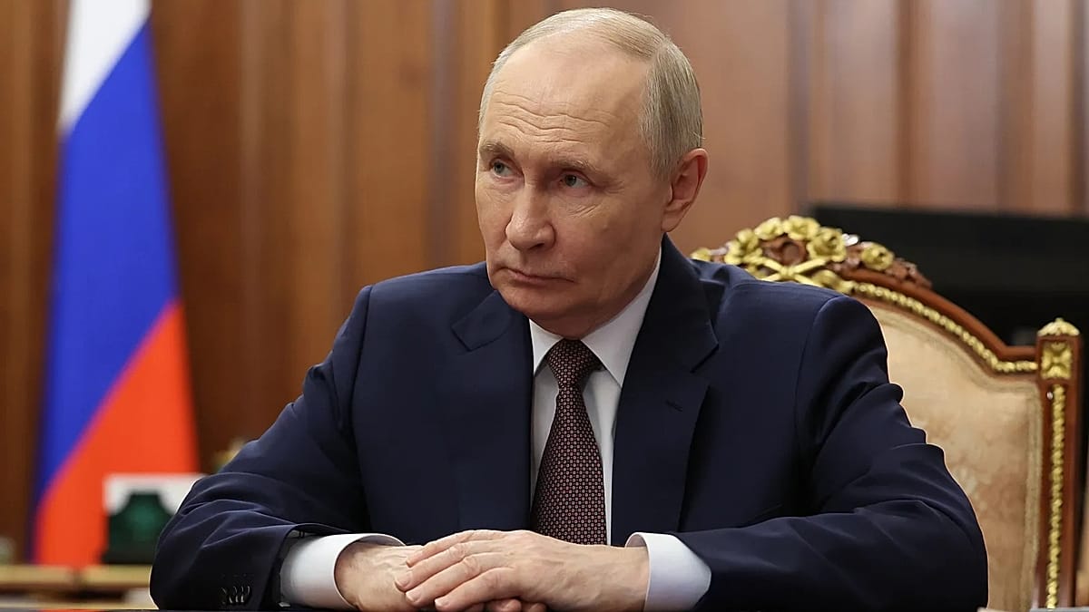 Moscow Orders Foreigners Out of Kyiv as New Wave of Strikes Looms