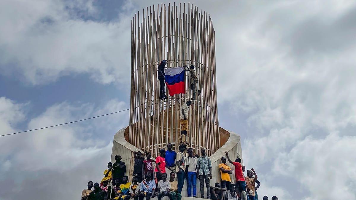 Moscow's 'Russian Houses' in Africa Serve as Recruitment Pipeline for Ukraine War