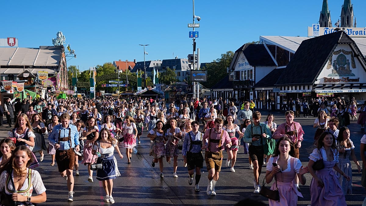 Munich Braces for Italian Weekend as Oktoberfest Crowd Controls Face Test