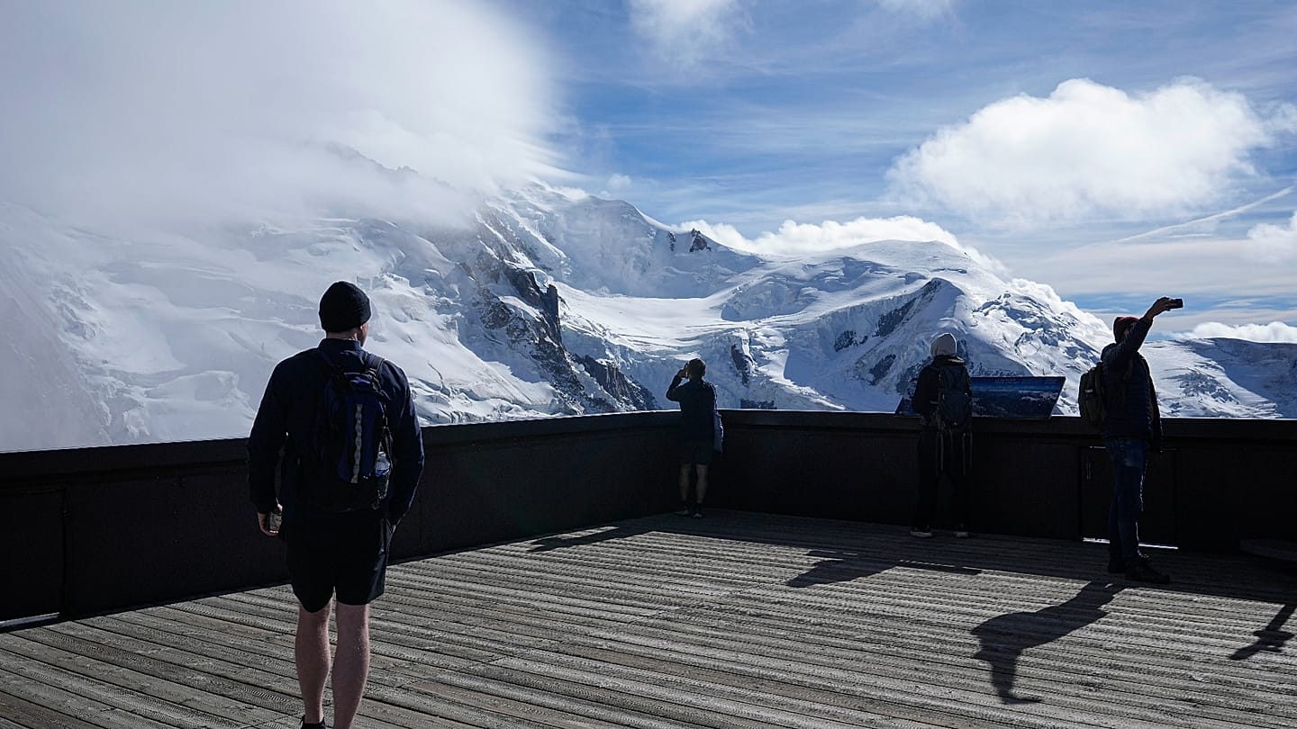 Nepal's floods echo in Chamonix as Mont Blanc glaciers retreat