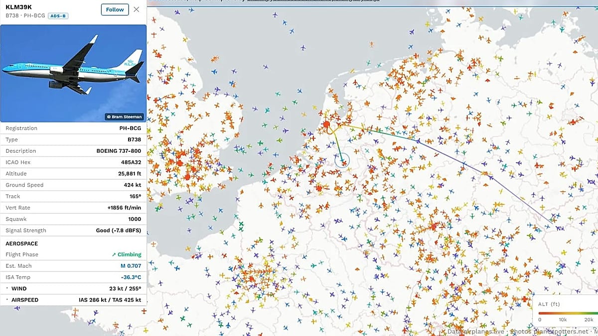 New Flight Tracker Offers Real-Time Alerts for Unusual Aircraft Activity
