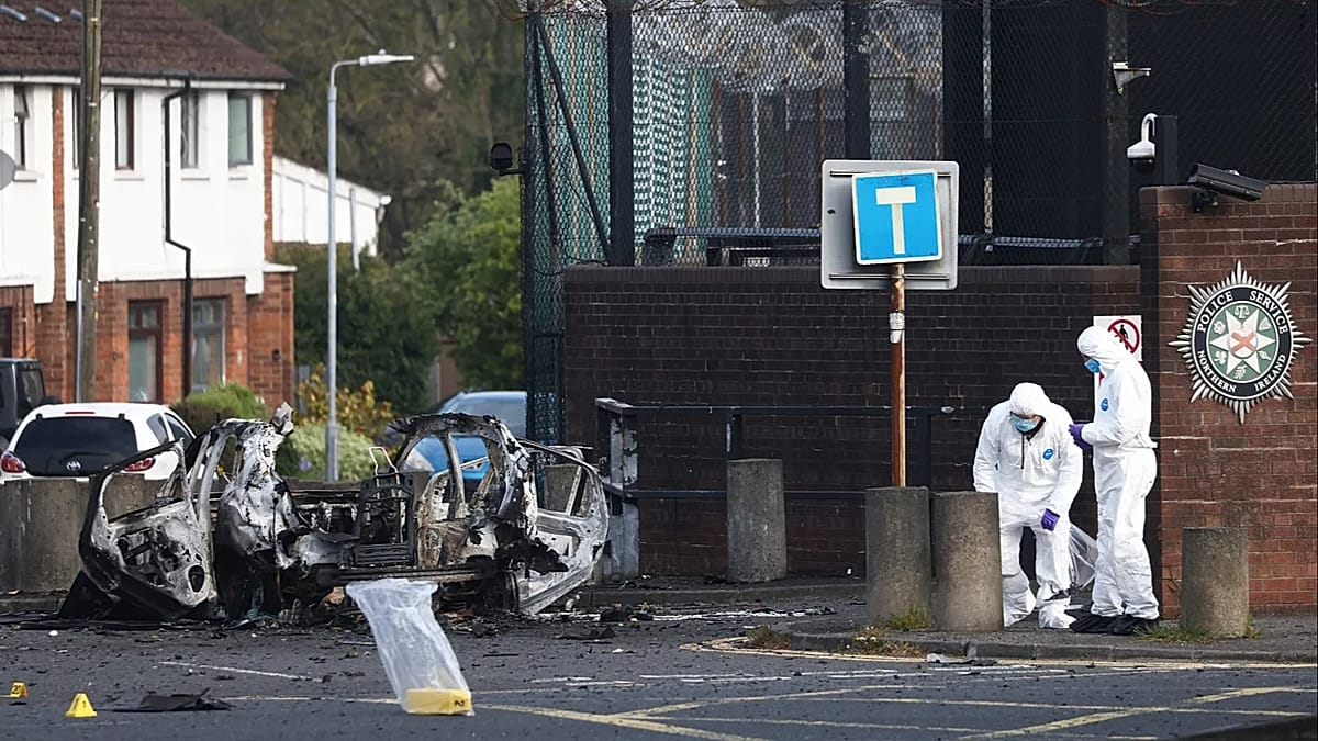 New IRA Suspected in Car Bomb Attack Outside Belfast Police Station