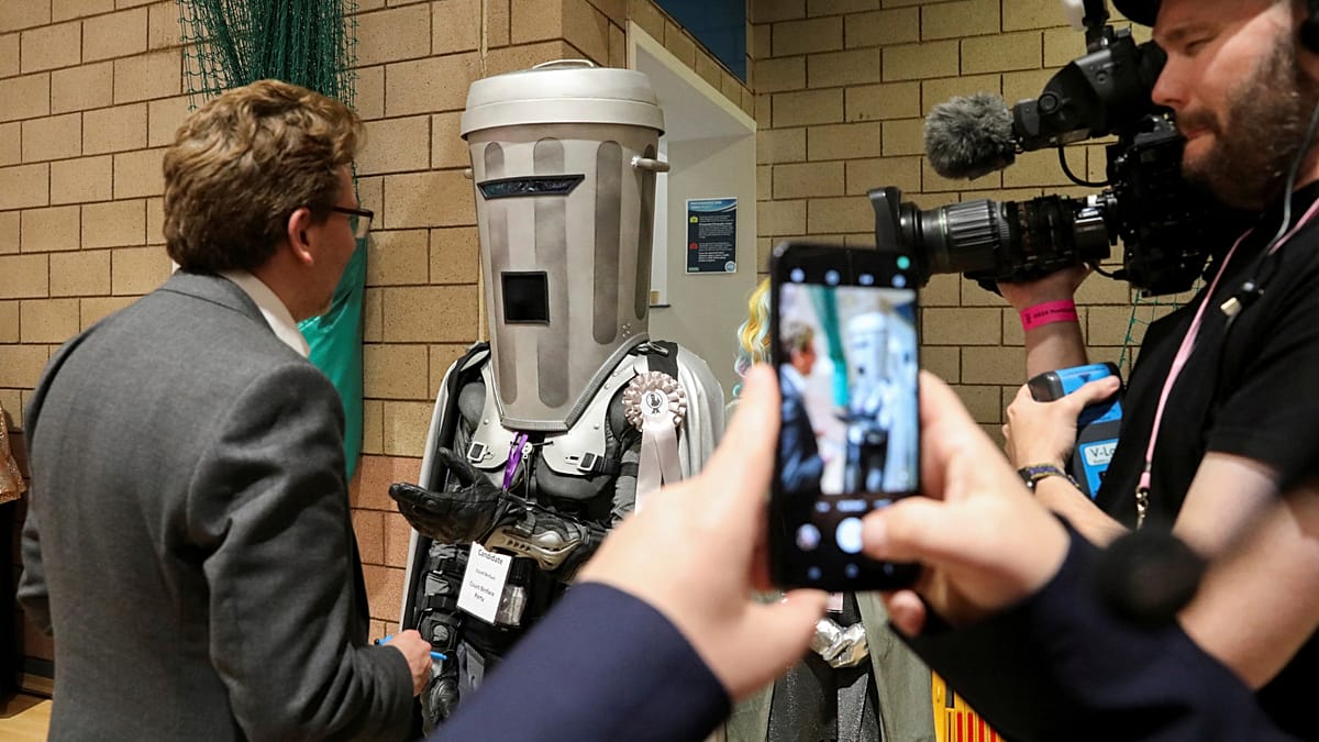 Nigel Farage Faces Record 34 Candidates in Clacton By-Election