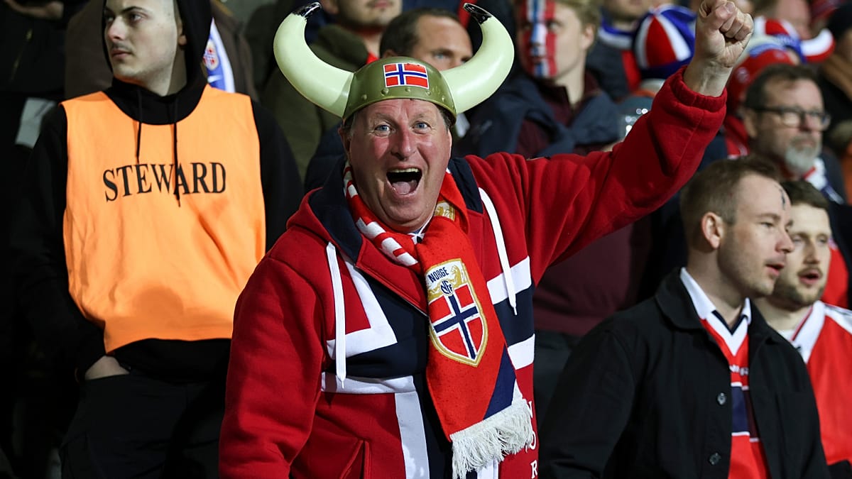 Norwegian MPs Perform Viking Row in Parliament to Support World Cup Team
