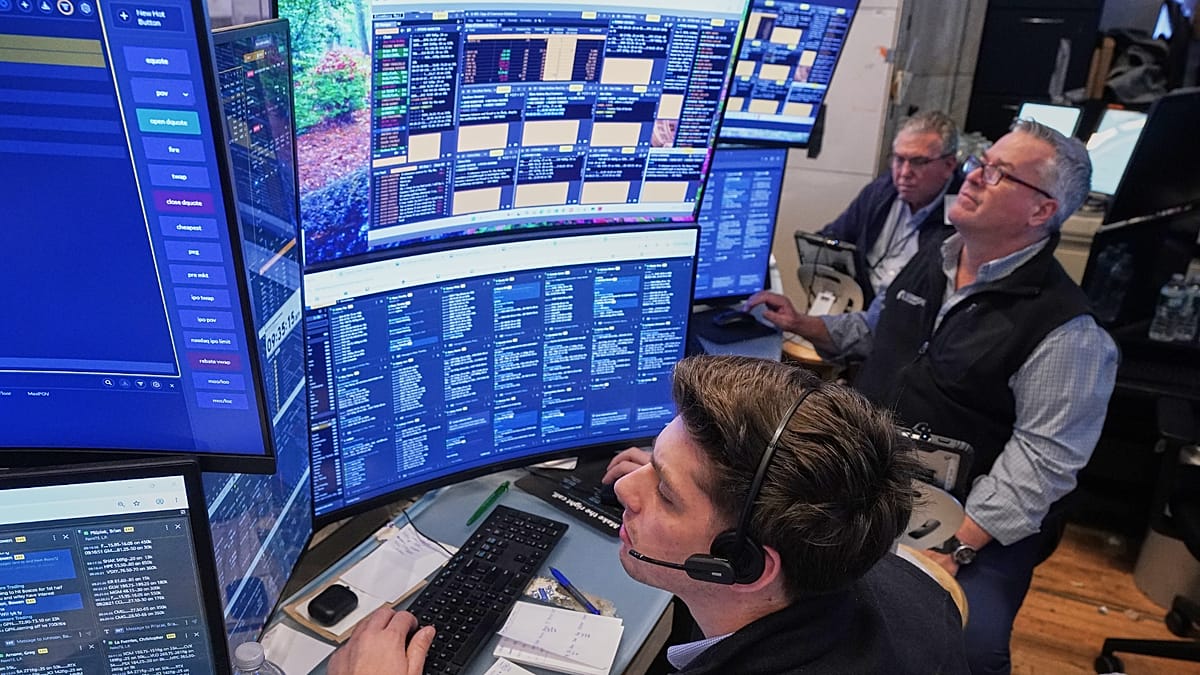 Oil Falls Below $80 as Markets Rally on US-Iran Peace Deal Ahead of G7
